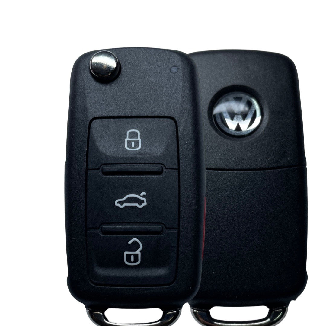 2010-2016 Volkswagen / 4-Button Flip Key / PN: 5K0837202AK / NBG010206T / HU66 / PROX/ 315 MHz (OEM REFURBISHED)