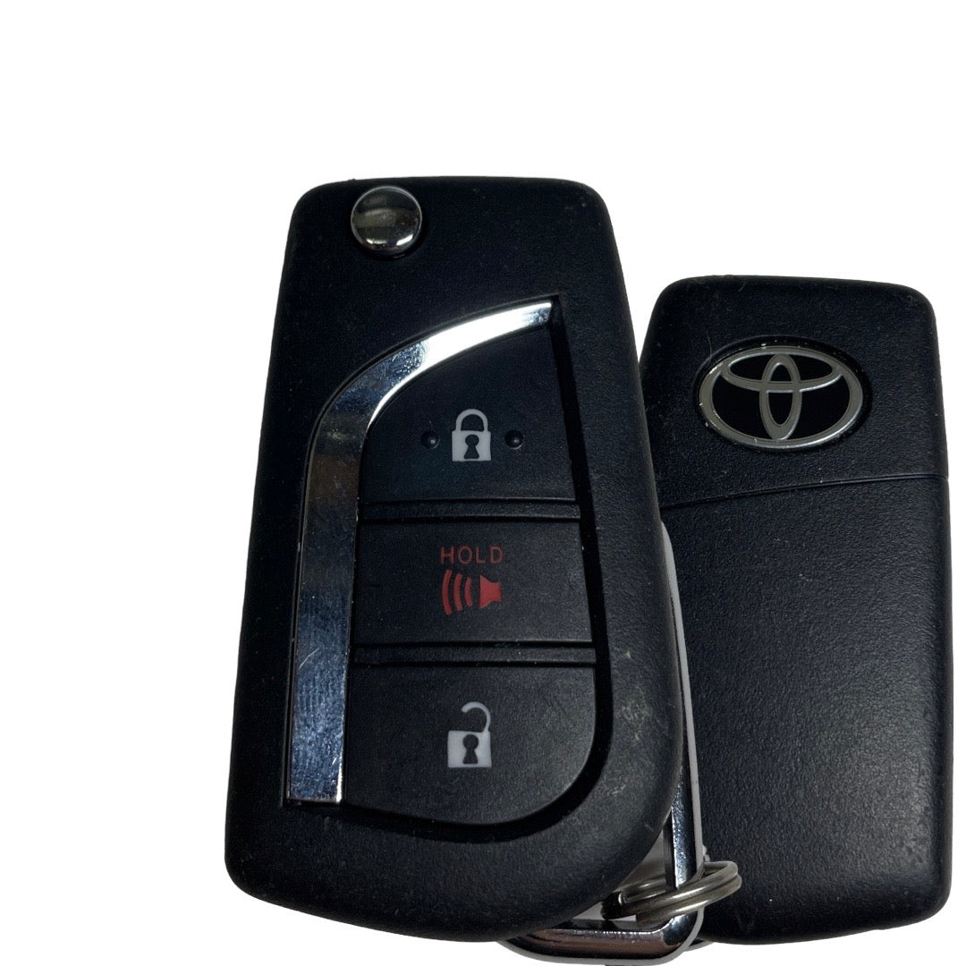 2020-2022 Toyota C-HR / 3-Button Remote Flip Key / PN: 89070-10082 / MOZB3F2F2L (OEM REFURBISHED)