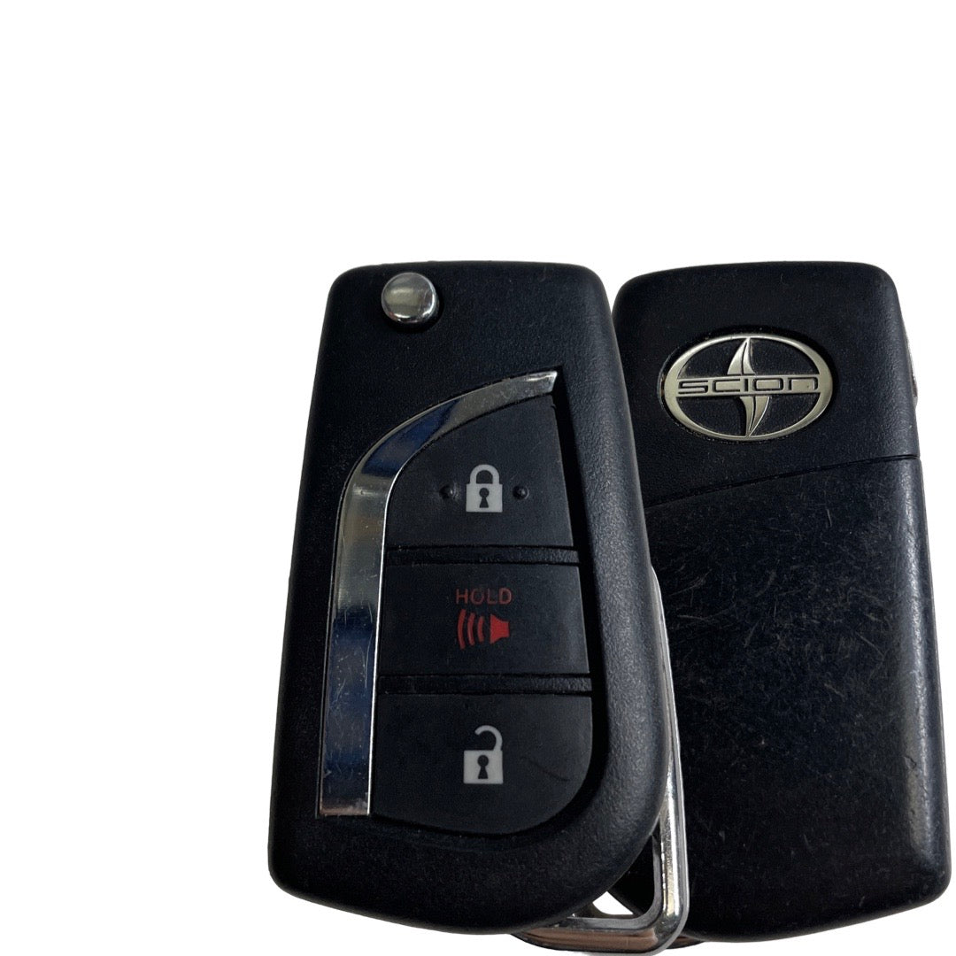 2016-2016 Scion IM / 3-Button Flip Key / PN: 89070-12B00 / HYQ12BFA (OEM Refurb)